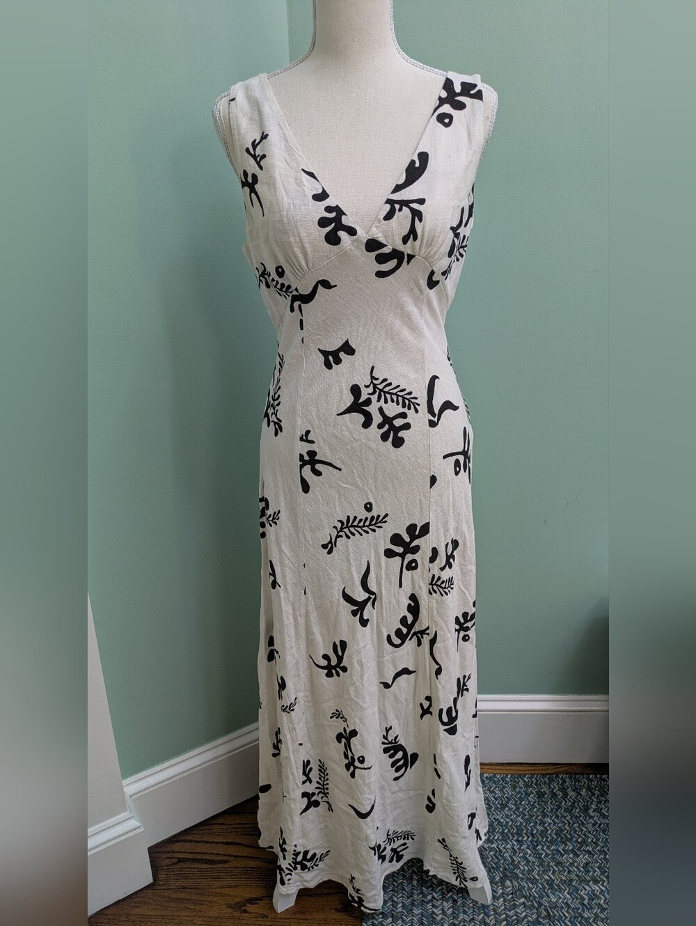 Paper Heart Sold at Anthropologie White Maxi Dress with Black Floral Print, Sz M